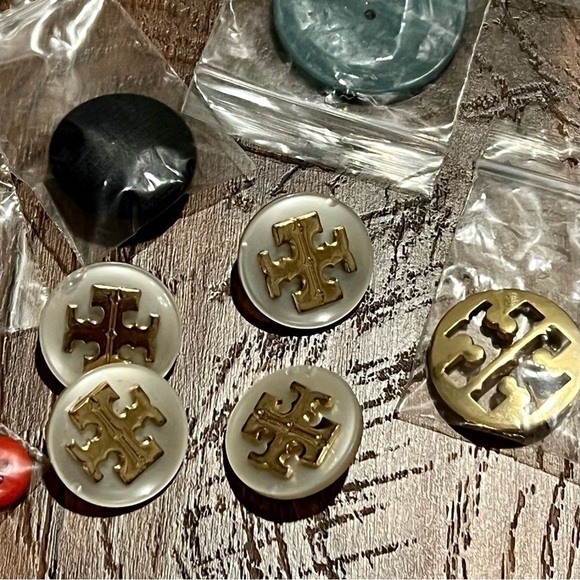 Buttons, Beads Sequins Bundle - Picture 2 of 13